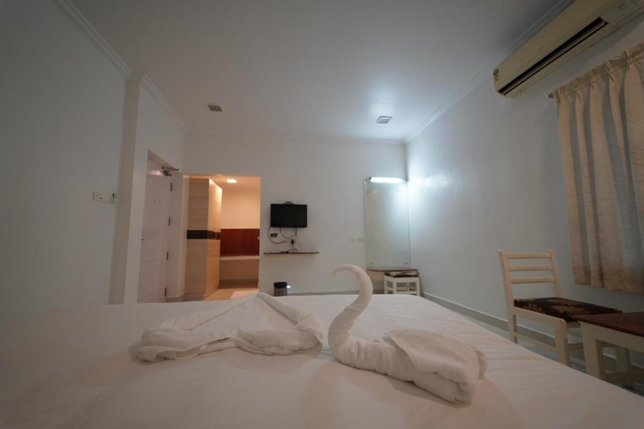 Hotel Palmyra Grand Inn Tirunelveli Exterior photo