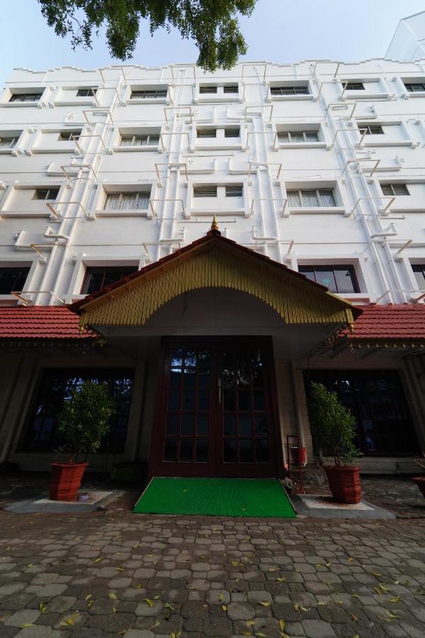Hotel Palmyra Grand Inn Tirunelveli Exterior photo